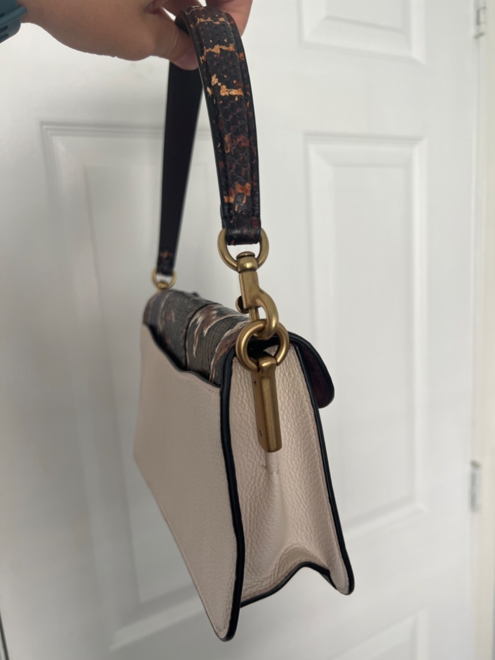 coach shoulder tabby bag with snakeskin detail - Picture 4 of 6